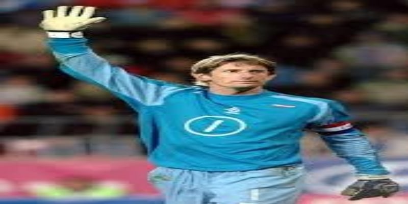 阿贾克斯基因：从荷兰传统到英超战术革新- 米兰体育