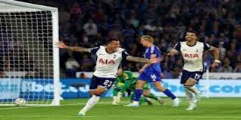 战术板上的明暗交错- 米兰体育