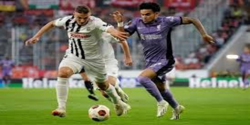 战术解析：克洛普的中场调整与边路激活 —  米兰体育