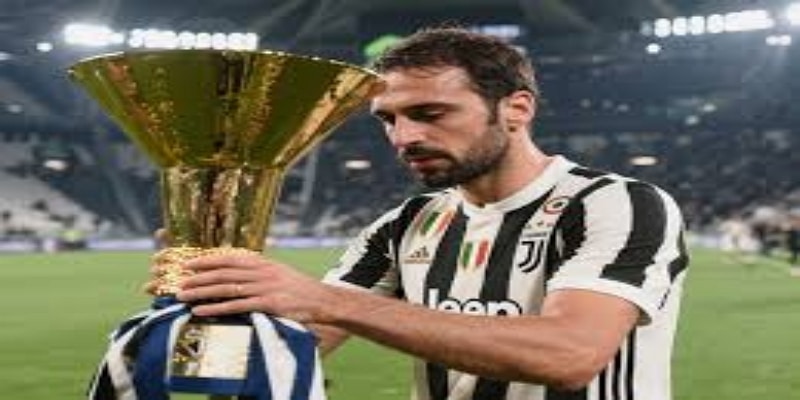 租借合约解析：数字背后的战略考量-米兰体育