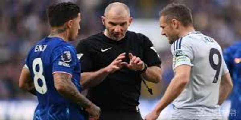 降薪争议的复杂性- 米兰体育