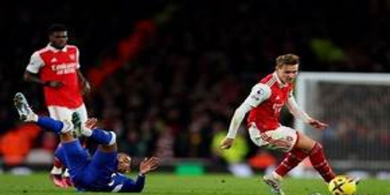 争议判罚与比赛失衡：米兰体育判罚影响深度解析-米兰体育