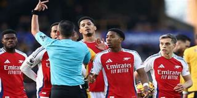 米兰体育深度复盘—VAR音频曝光与红牌判罚逻辑争议-米兰体育