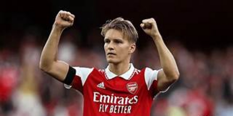 米兰体育深度解析：卡里尼犹豫背后的核心矛盾-米兰体育